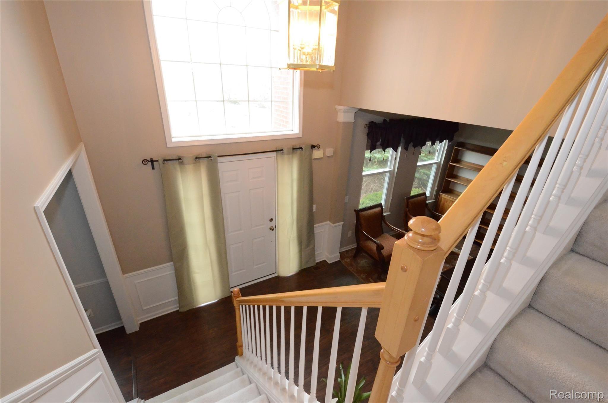 49301 Rockefeller Drive Canton, MI 48188 - Photo 14 of 58 DSC_9936.JPG