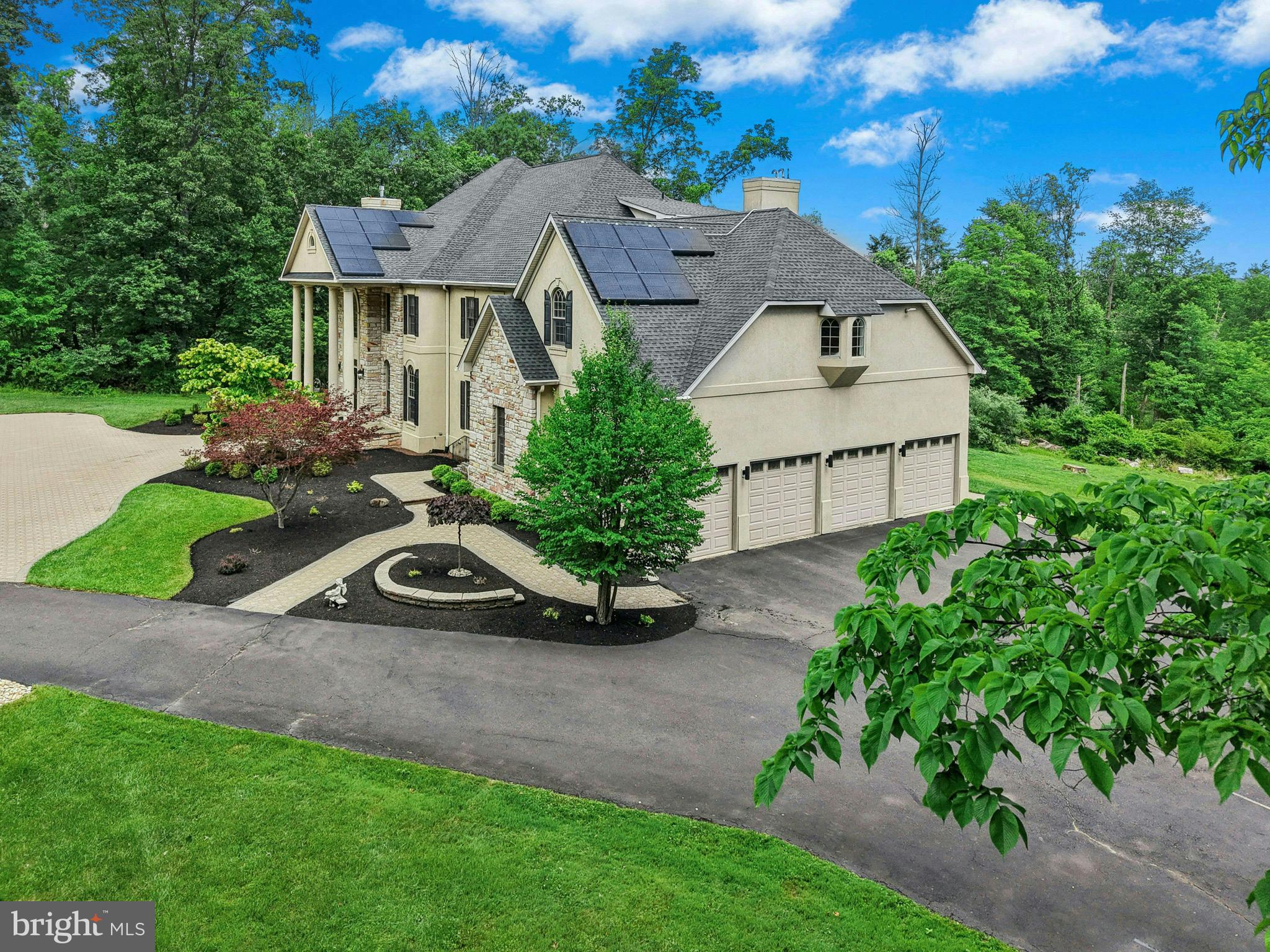 15 Great Hills Road New Hope, PA 18938 - Photo 3 of 54