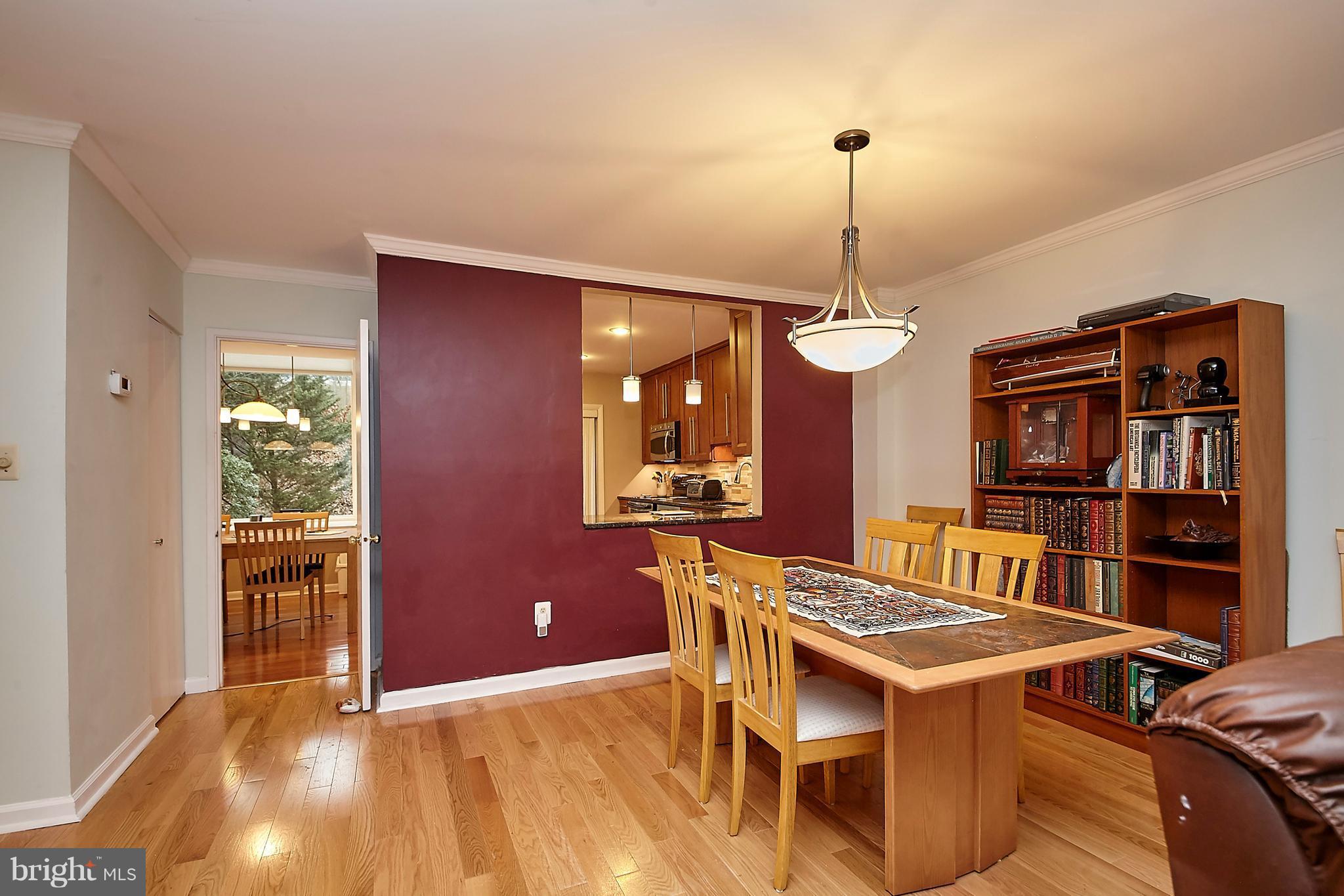 11520 Sunder Court Reston, VA 20190 - Photo 9 of 30 Dining Room