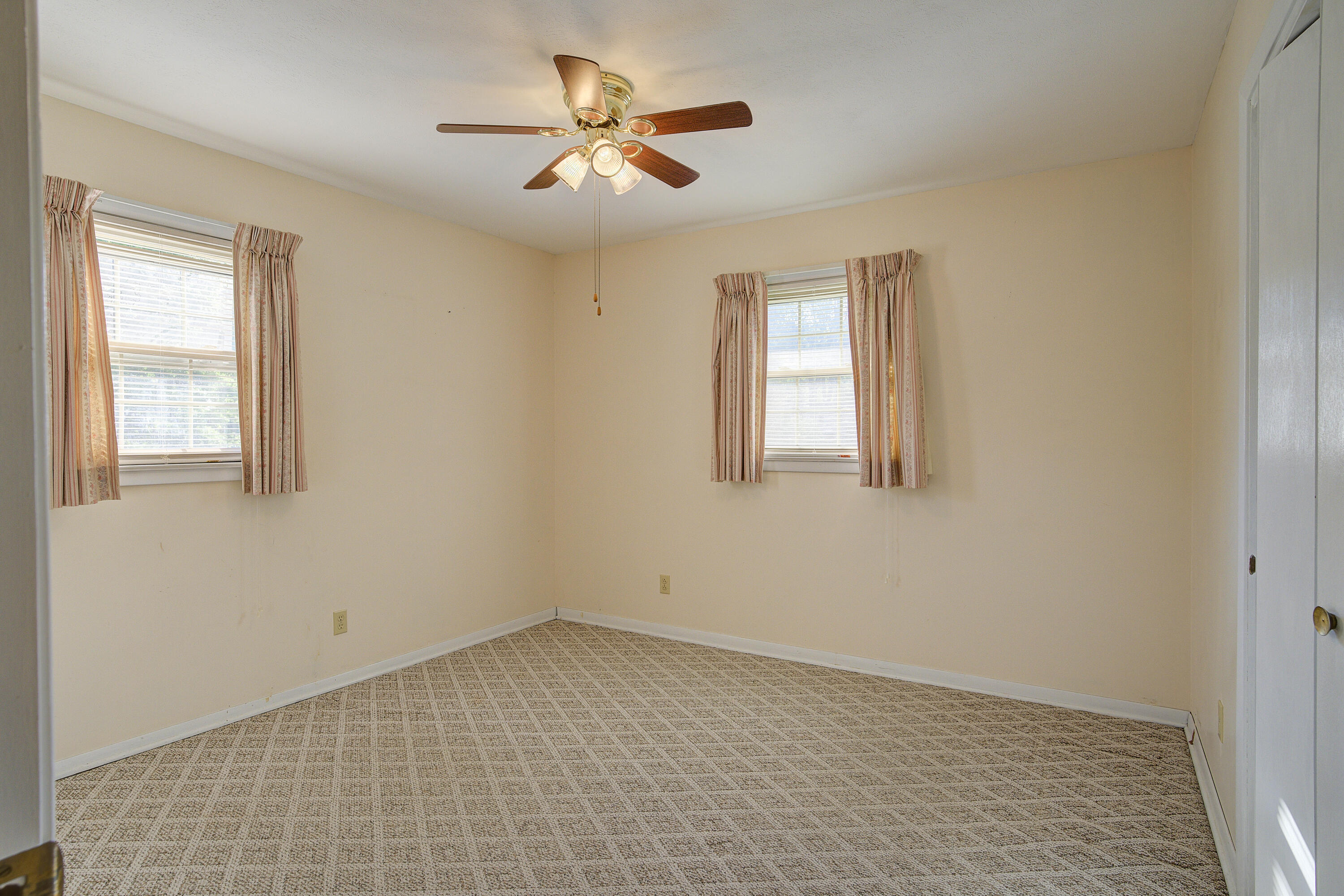 200 Montezuma Road Kingsport, TN 37664 - Photo 27 of 43 Monte-16