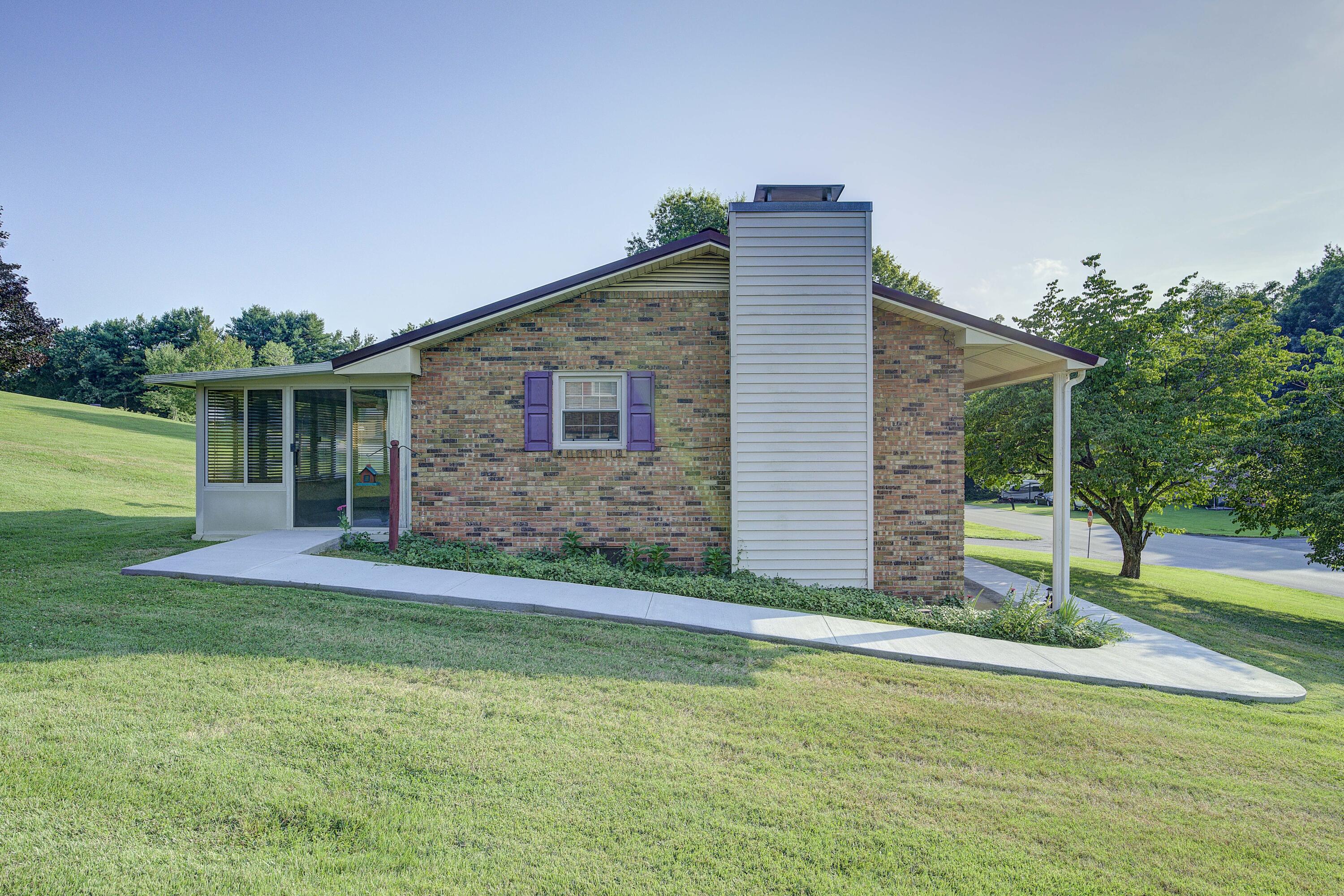 200 Montezuma Road Kingsport, TN 37664 - Photo 5 of 43 Monte-39