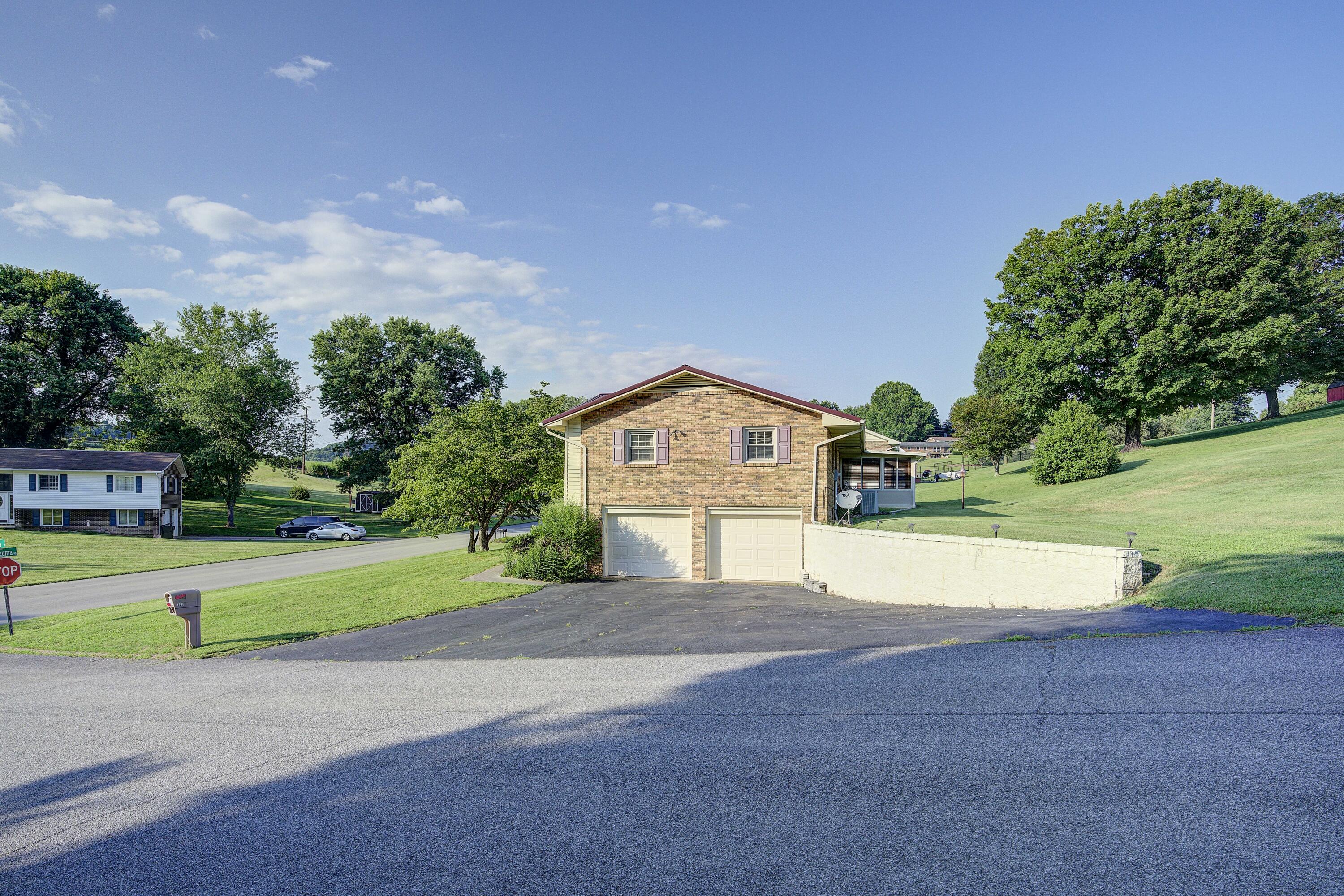 200 Montezuma Road Kingsport, TN 37664 - Photo 8 of 43 Monte-44