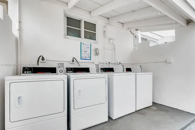 $2,500 | 6921 Rue Vendome, Unit 10, Miami Beach, FL 33141