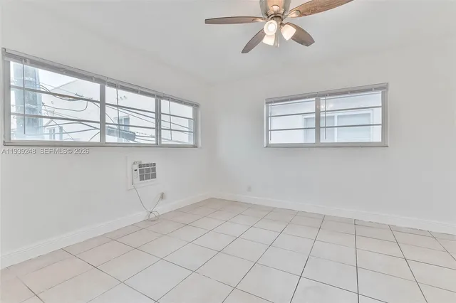 $2,500 | 6921 Rue Vendome, Unit 10, Miami Beach, FL 33141