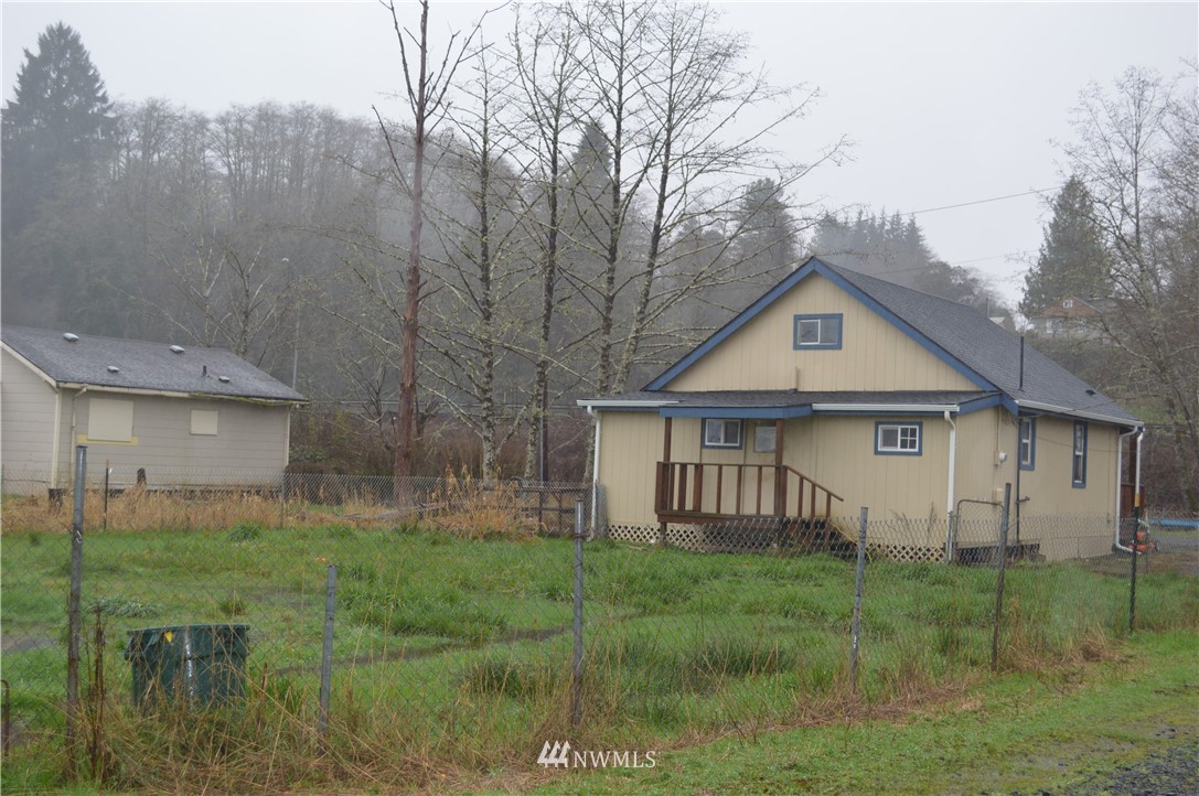 209 Bradford Street Raymond, WA 98577 - Photo 9 of 9 Gallery Image 9