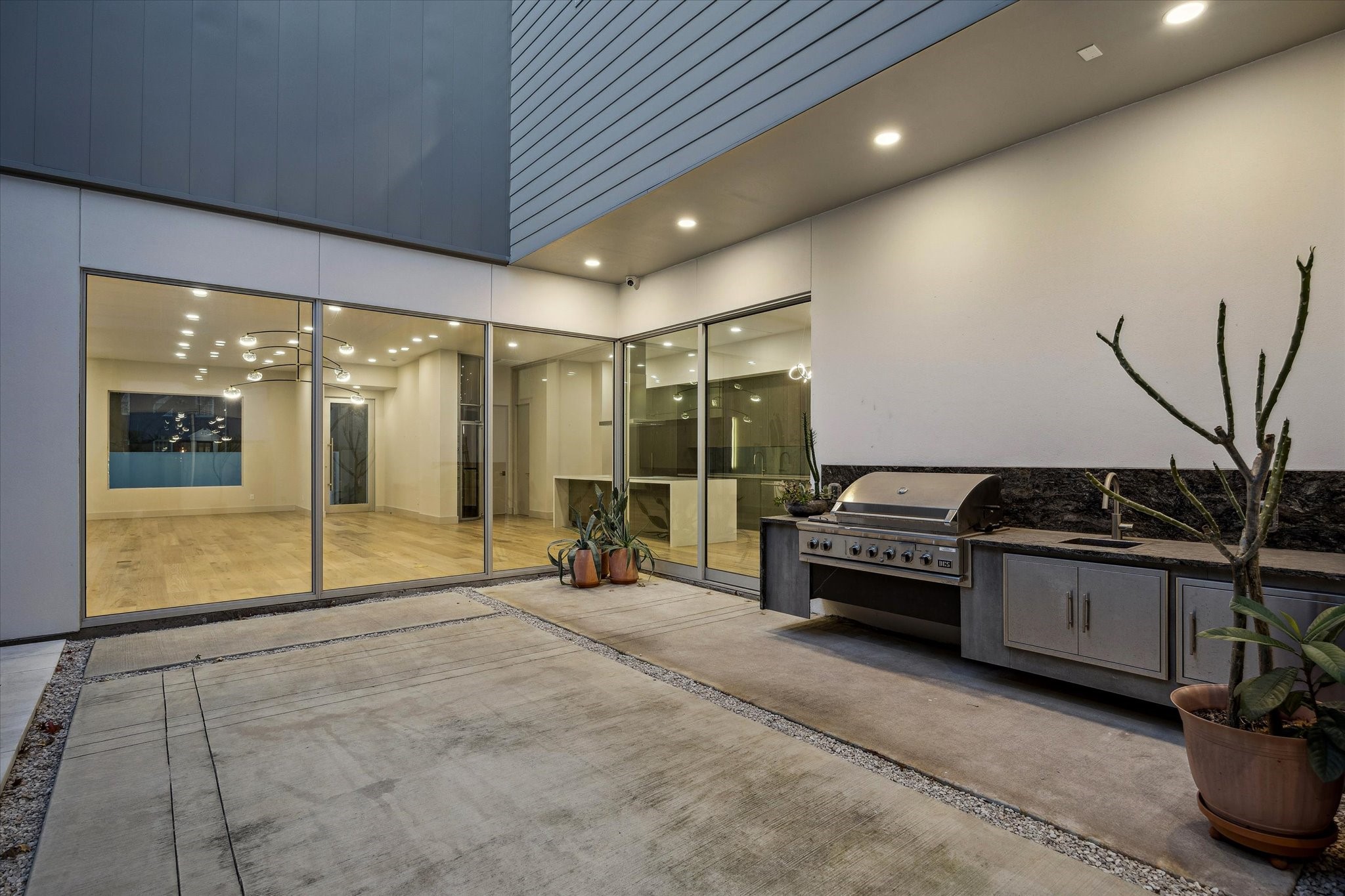 2129 Quenby Street Houston, TX 77005 - Photo 36 of 37 a view of a hall with living room