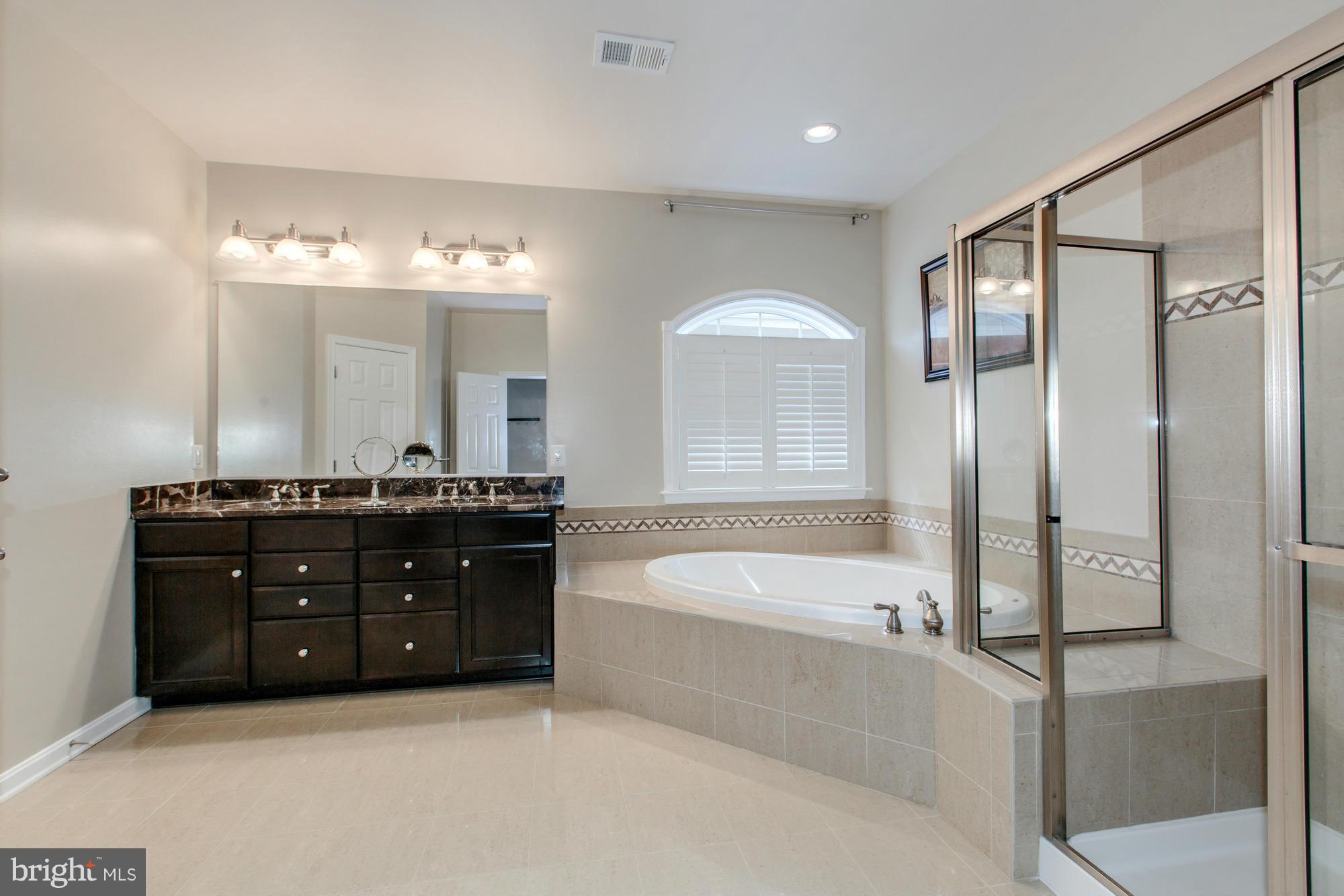 6002 Masondale Road Alexandria, VA 22315 - Photo 15 of 30 Bath (Master)