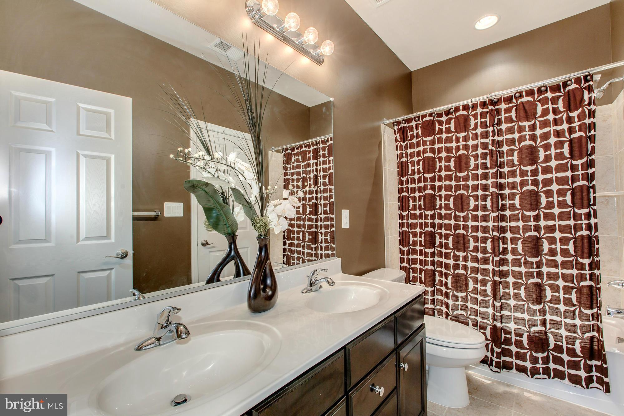 6002 Masondale Road Alexandria, VA 22315 - Photo 23 of 30 Upper Hall Bath