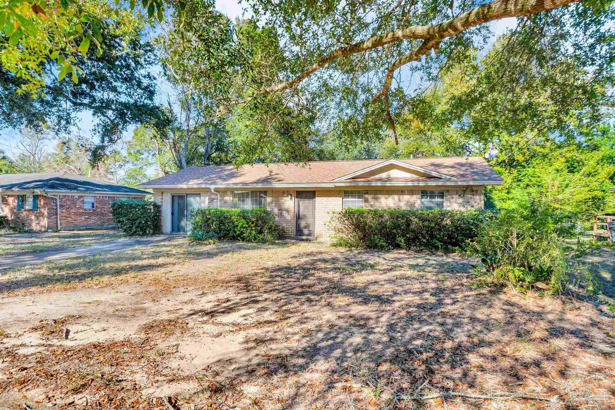 735 Lexington Road Pensacola, FL 32514 - Photo 5 of 32 Gallery Image 5