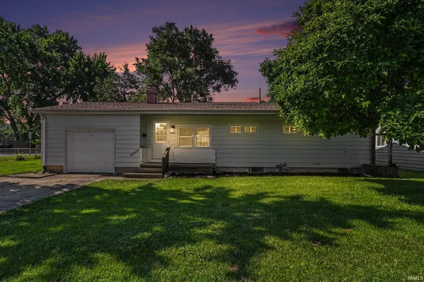 $225,000 | 2005 Panama Street, Mishawaka, IN 46544