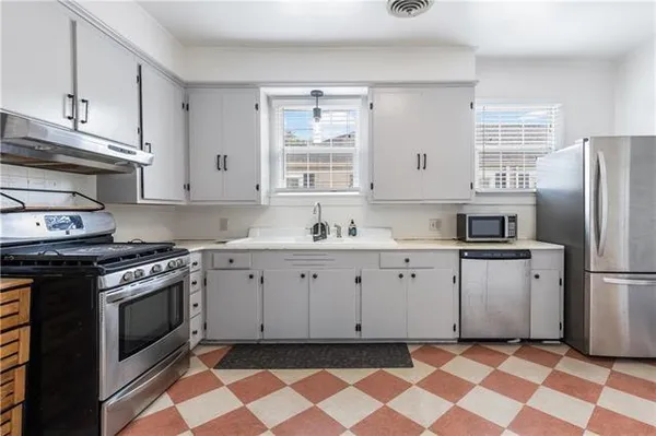 $1,900 | 902 Main Street, Laplace, LA 70068