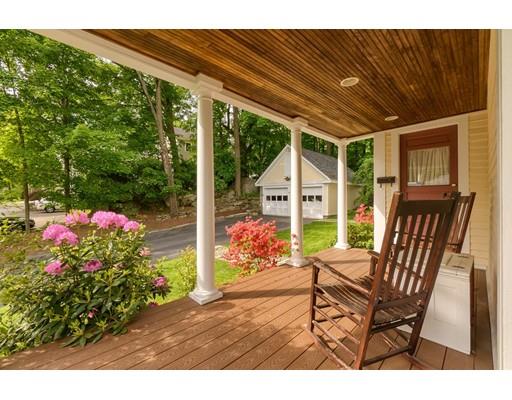 31 Boston Road Chelmsford, MA 01824 - Photo 6 of 42 a view of an chairs and table in the patio