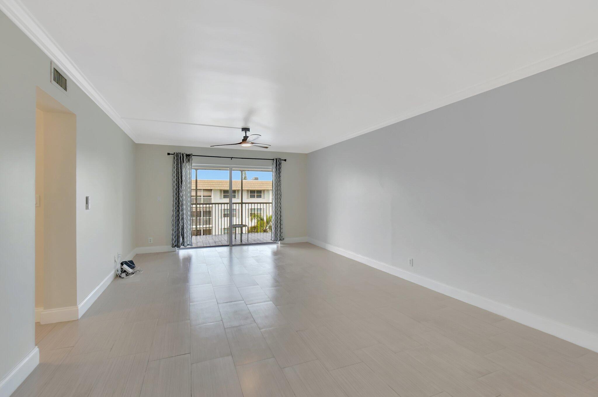 800 East Camino, Unit 4110 Boca Raton, FL 33432 - Photo 7 of 41 6-web-or-mls-DSC_0861