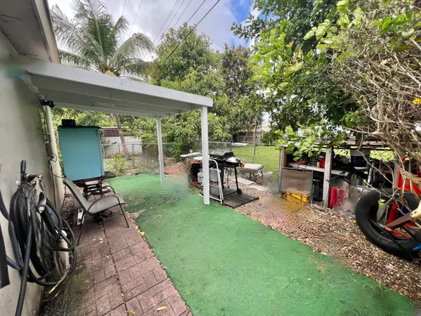 $490,000 | 6129 Funston Street, Hollywood, FL 33023
