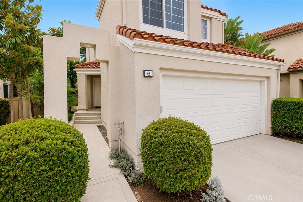 6 Del Azul Irvine, CA 92614 - Photo 2 of 28