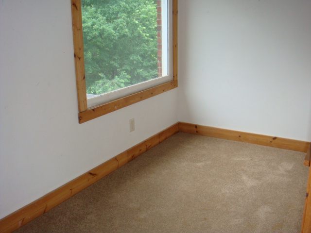 35 Duncan Creek Road Greenville, SC 29609 - Photo 8 of 13 Gallery Image 8
