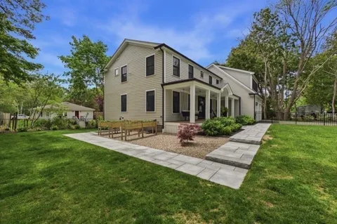 $1,450,000 | 11 Vinal Avenue, Plymouth, MA 02360