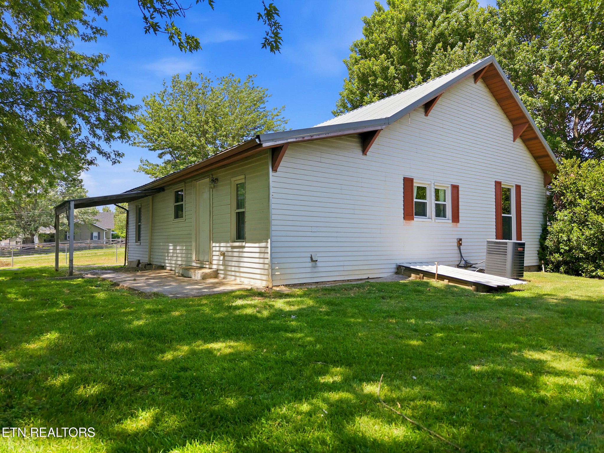 7805 Heiskell Road Powell, TN 37849 - Photo 29 of 45 Gallery Image 29