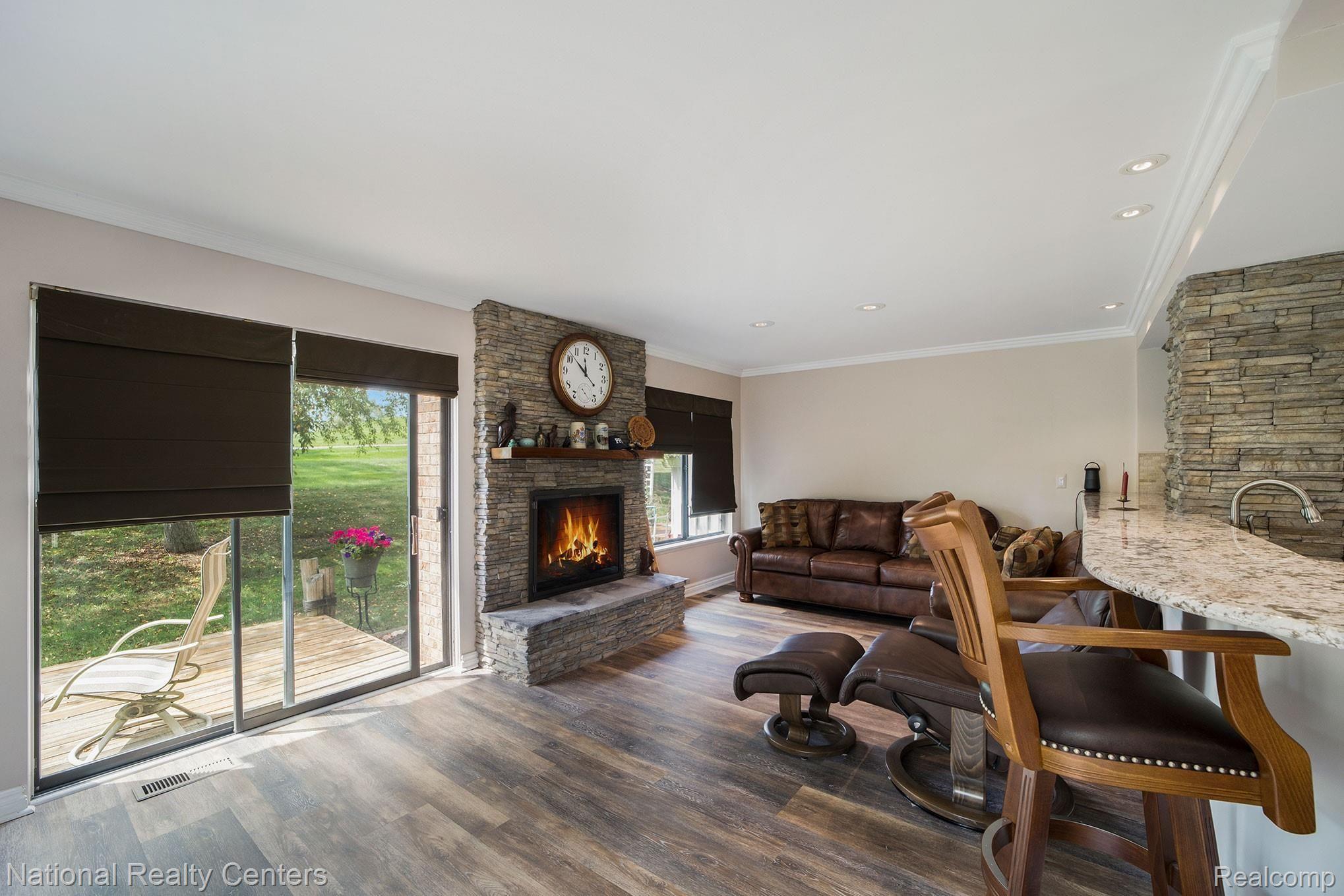 735 Oak Brook Ridge Drive Rochester, MI 48307 - Photo 13 of 30 017A1434.jpg