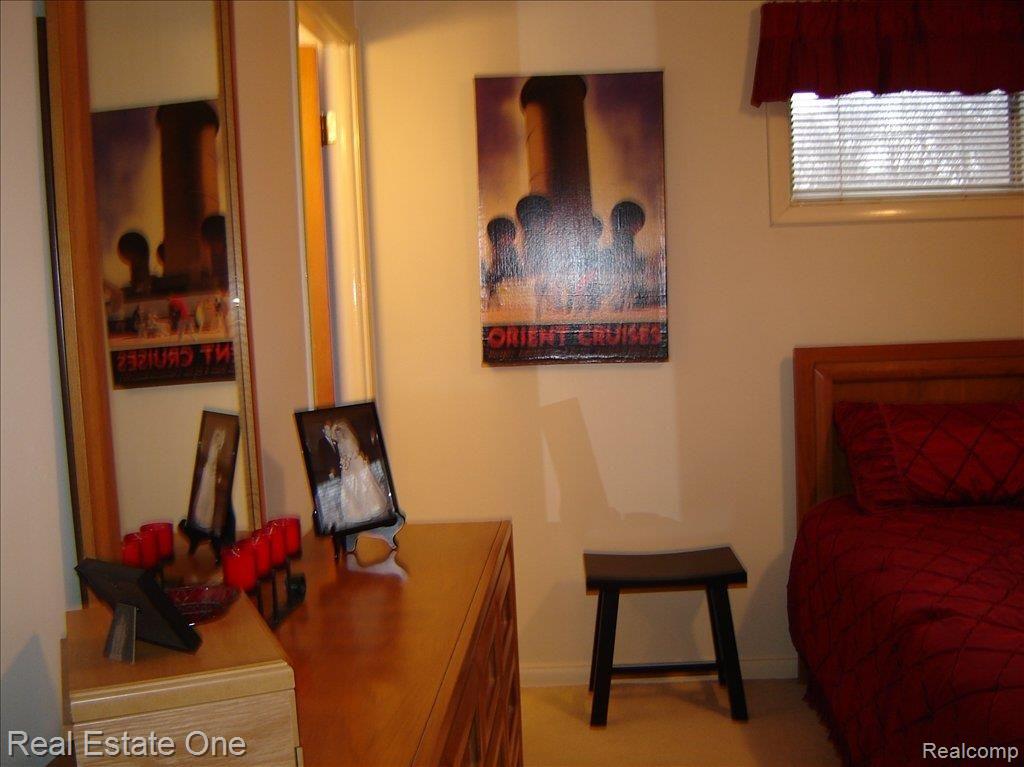 32580 Hearthstone Road Farmington, MI 48334 - Photo 13 of 20 MASTER