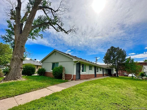 $1,149 | 1163 Akron Street, Aurora, CO 80010