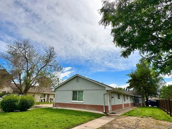 $1,149 | 1163 Akron Street, Aurora, CO 80010