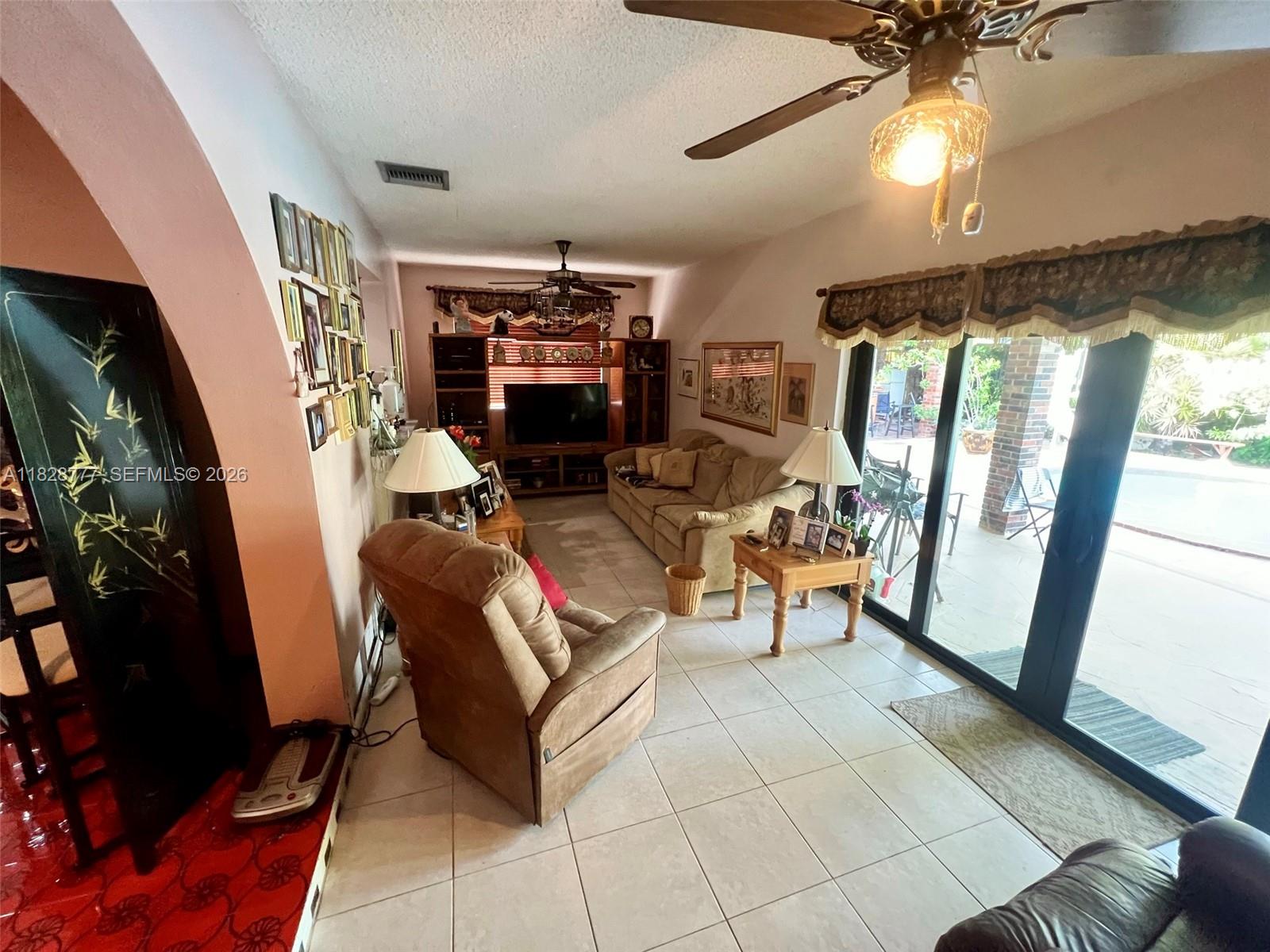 9601 Southwest 66th Street Miami, FL 33173 - Photo 31 of 61
