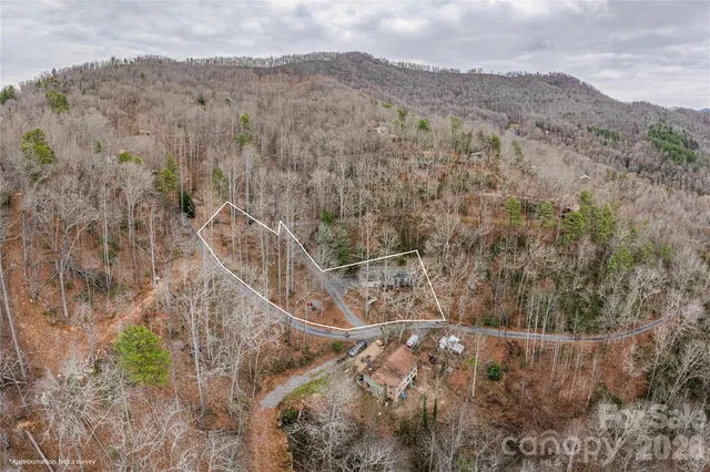 $319,900 | 12 Bear Cove Lane, Bryson City, NC 28713