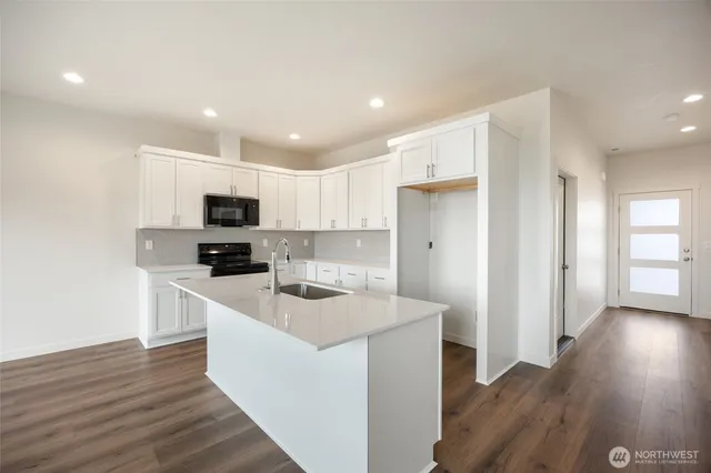 $300,000 | 601 Lot 10 Dorsing Street, Unit B, Moses Lake, WA 98837