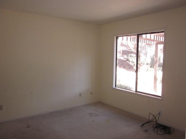 25551 Jesmond Dene Road Escondido, CA 92026 - Photo 10 of 14 Gallery Image 10