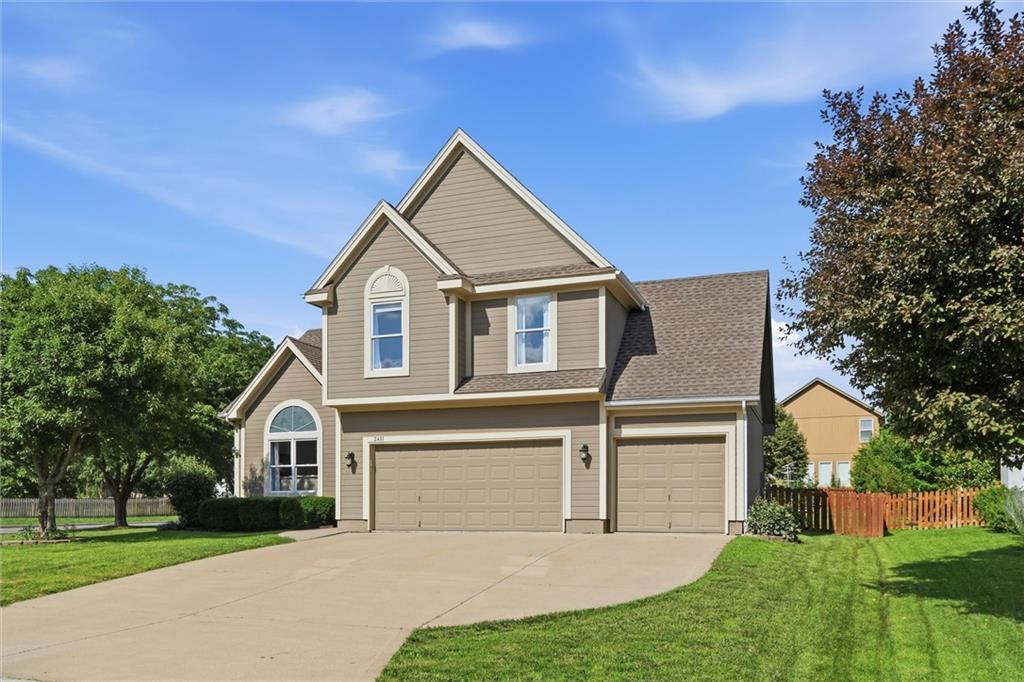 2401 Southwest Tracker Lane Lee's Summit, MO 64082 - Photo 4 of 45