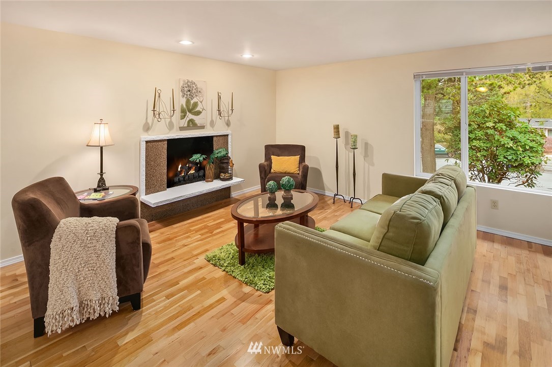 20006 101st Avenue Northeast Bothell, WA 98011 - Photo 2 of 23 Gallery Image 2
