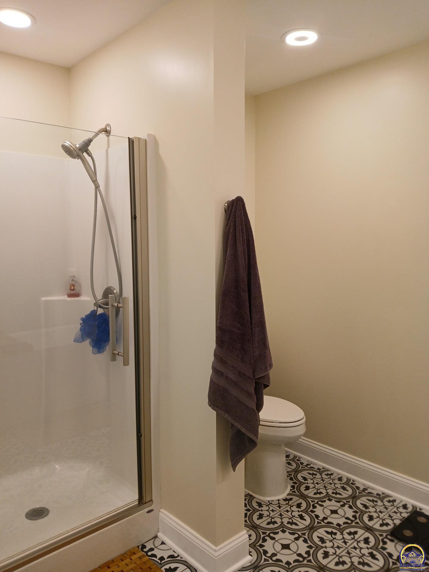 301 Southwest Yorkshire Road Topeka, KS 66606 - Photo 57 of 82