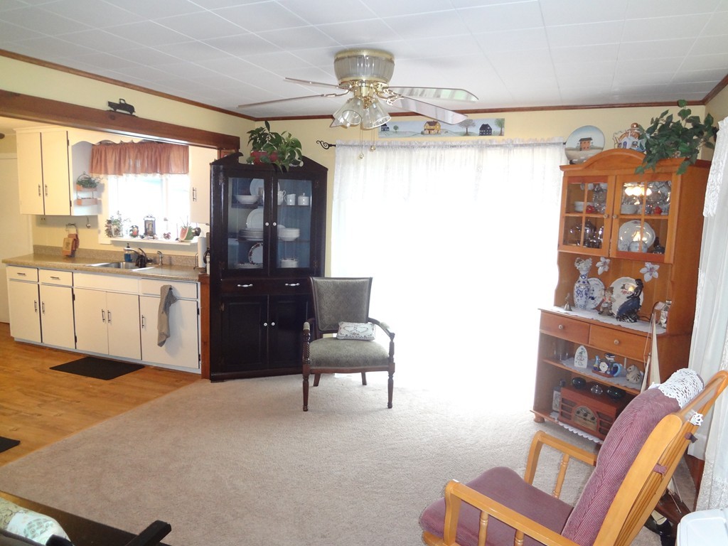 249 Nash Street Springfield, MA 01129 - Photo 8 of 30 Gallery Image 8