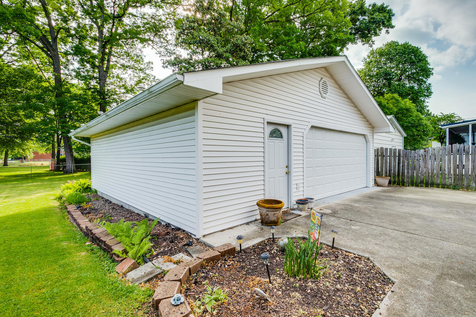 1833 Fairoaks Road Kingsport, TN 37664 - Photo 40 of 56 040