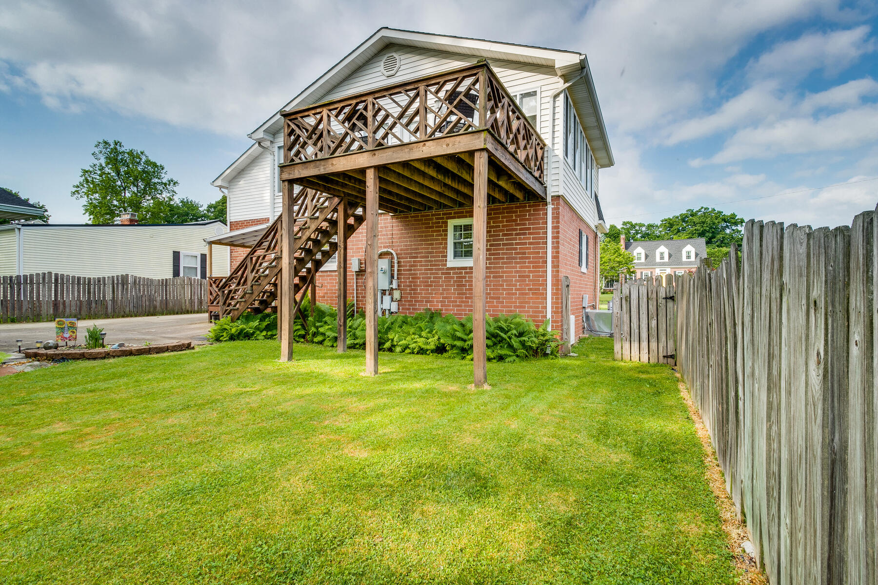 1833 Fairoaks Road Kingsport, TN 37664 - Photo 46 of 56 046