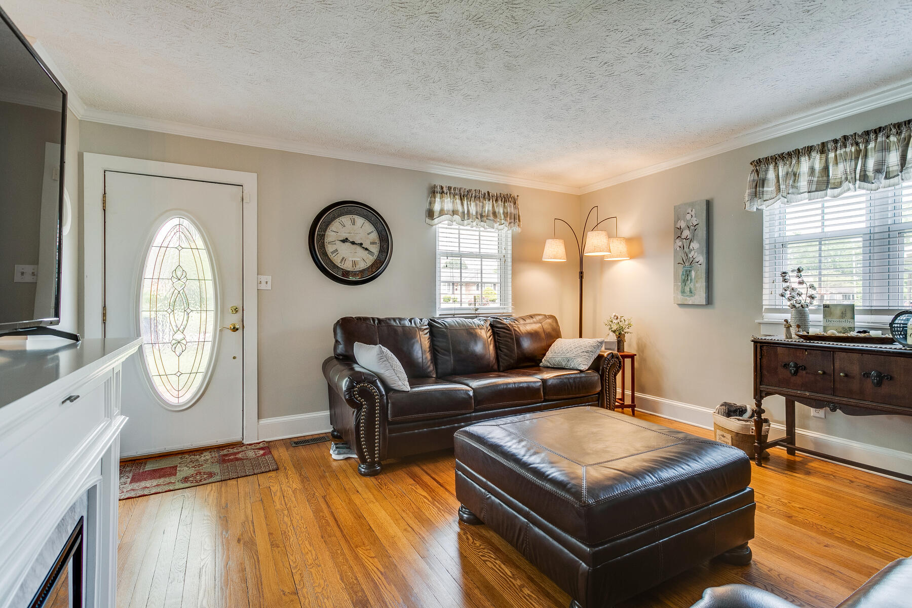 1833 Fairoaks Road Kingsport, TN 37664 - Photo 6 of 56 006