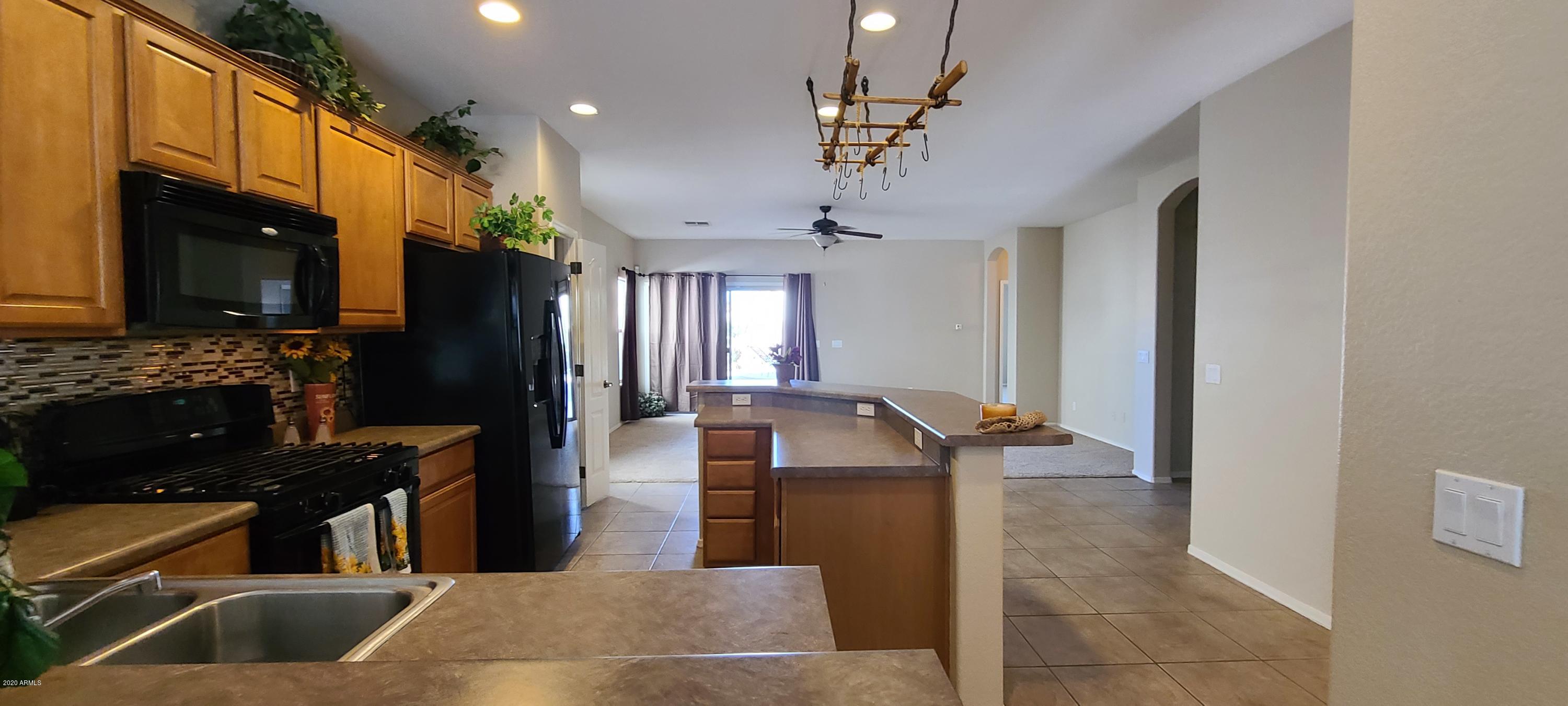 44294 Rhinestone Road Maricopa, AZ 85139 - Photo 7 of 40 20201201_111001