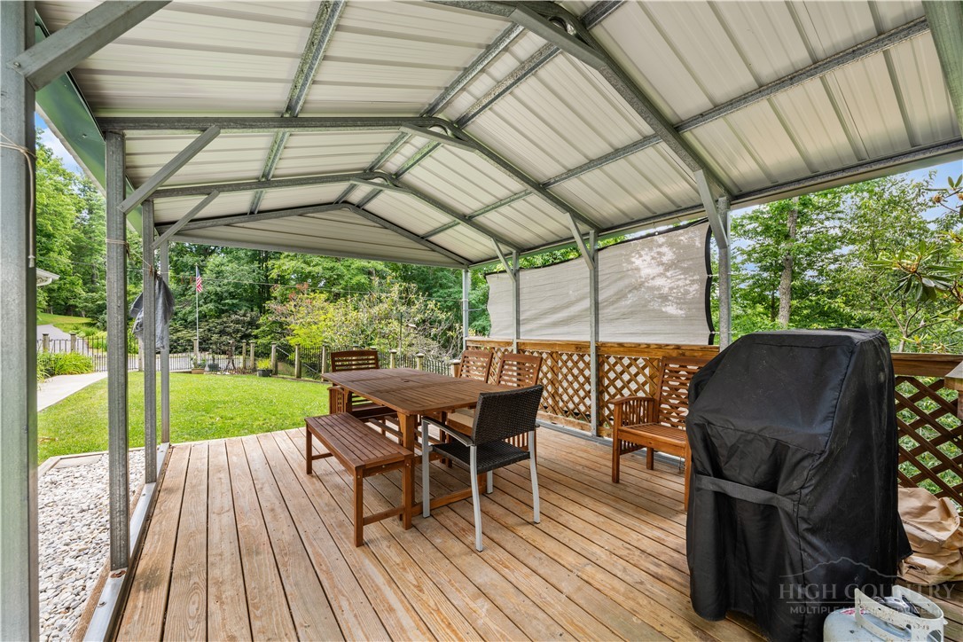 945 7 Oaks Road Boone, NC 28607 - Photo 31 of 50