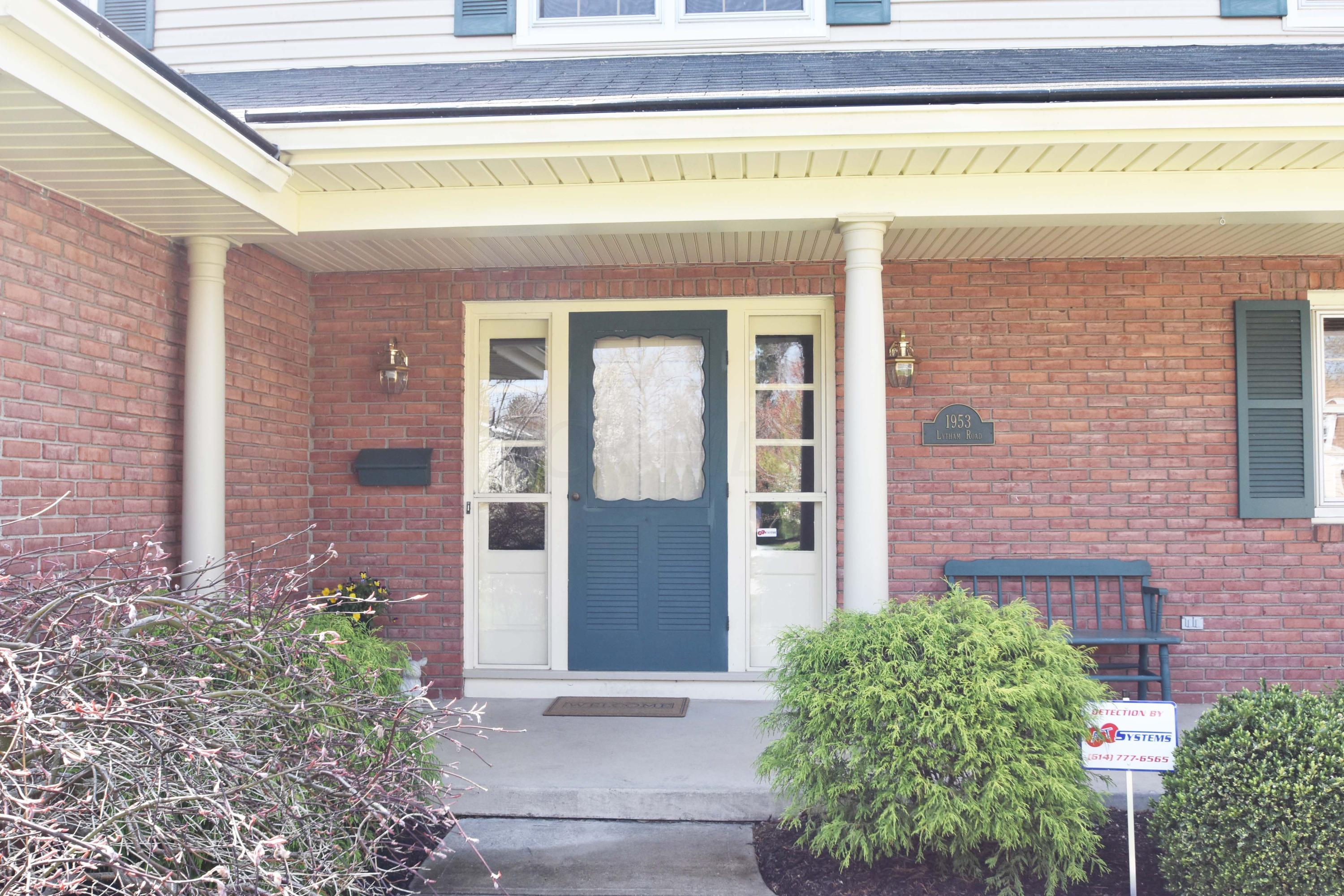 1953 Lytham Road Columbus, OH 43220 - Photo 4 of 49 Gallery Image 4