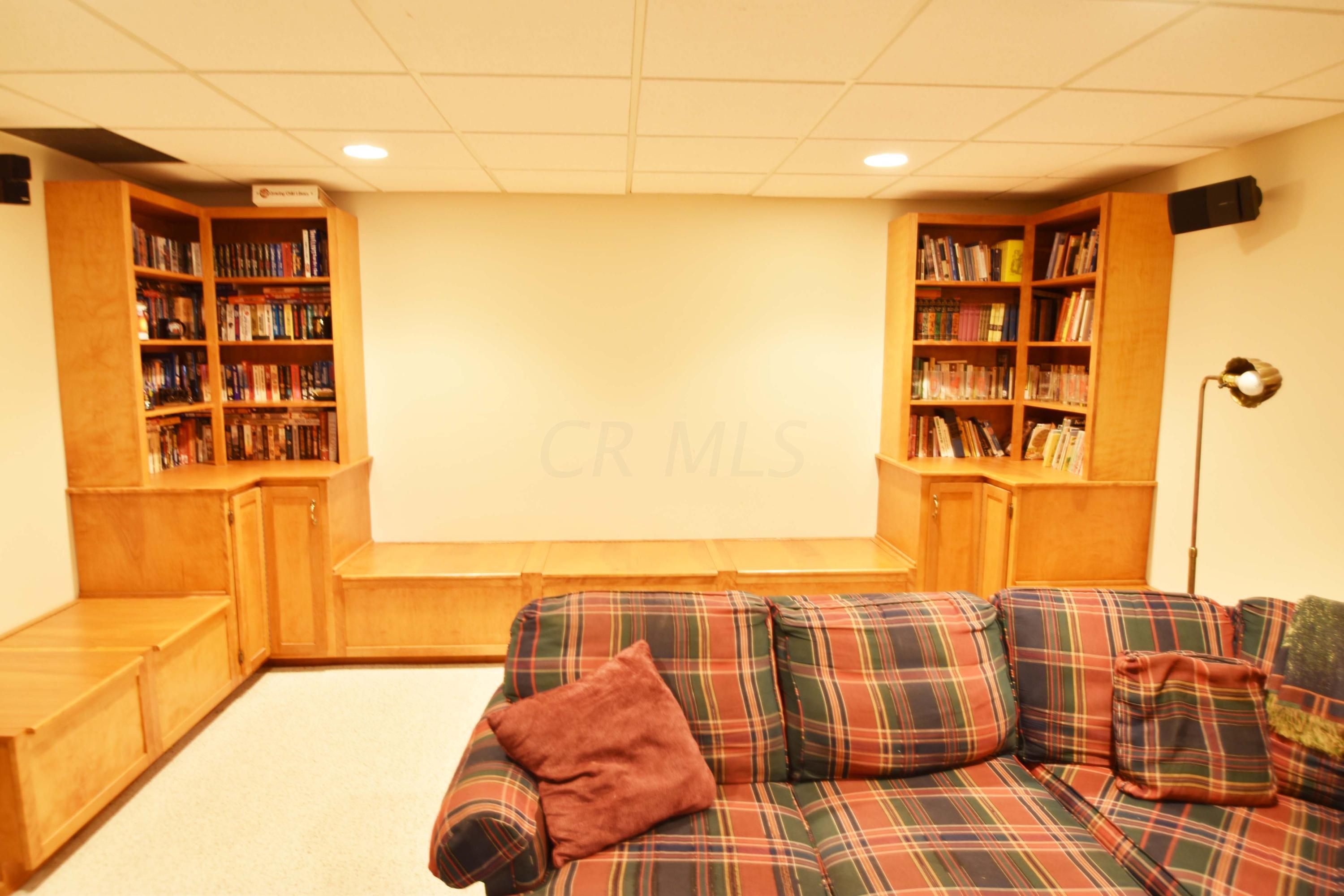 1953 Lytham Road Columbus, OH 43220 - Photo 41 of 49 Gallery Image 41