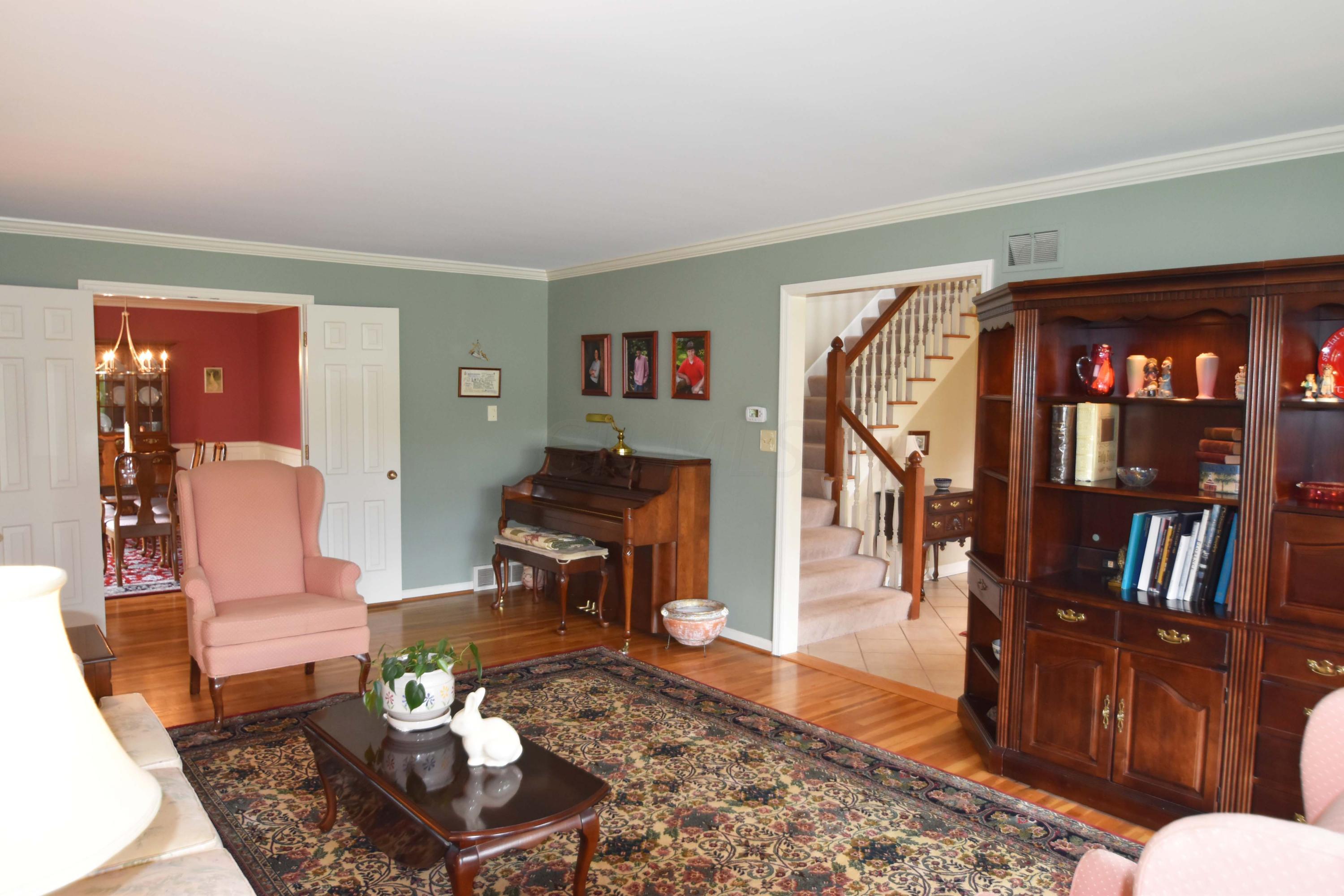 1953 Lytham Road Columbus, OH 43220 - Photo 10 of 49 Gallery Image 10