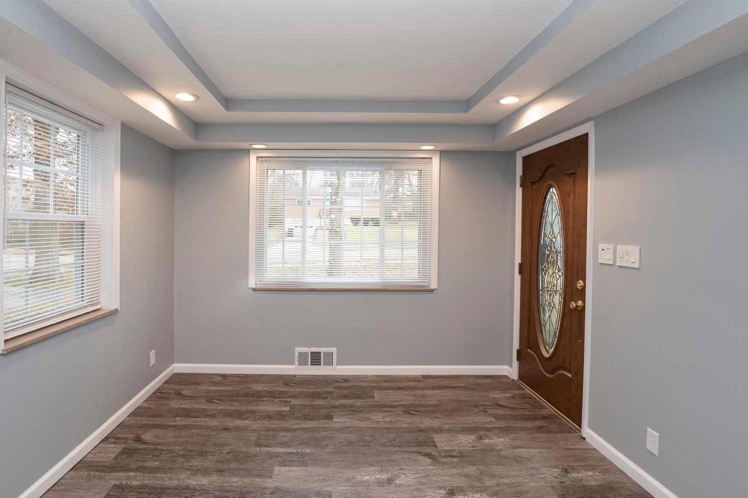 1728 Adams Road Cincinnati, OH 45231 - Photo 7 of 49 Gallery Image 7