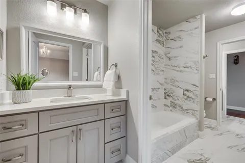 $2,280,000 | 2116 Demona Drive, Austin, TX 78733