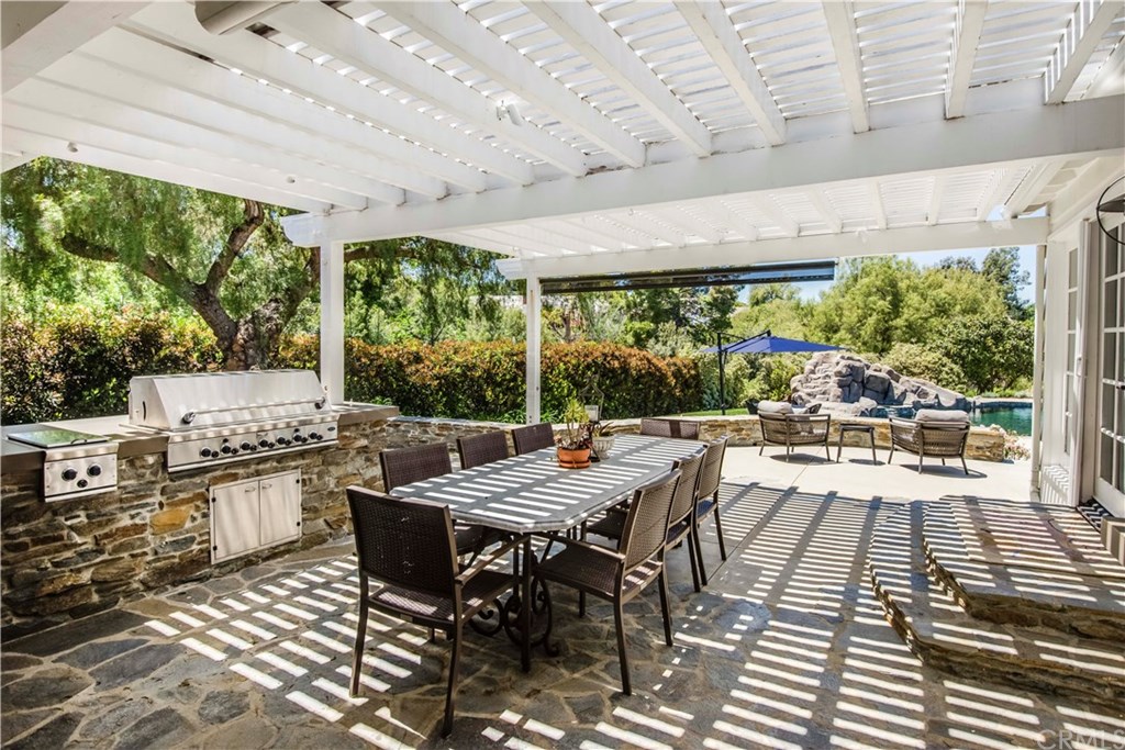 7 Acacia Road Rolling Hills, CA 90274 - Photo 18 of 25