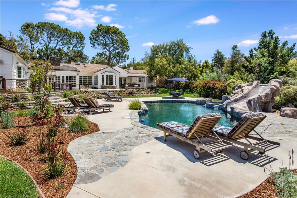 7 Acacia Road Rolling Hills, CA 90274 - Photo 19 of 25