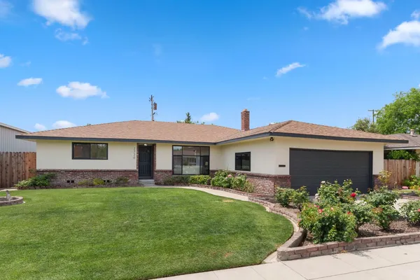 $439,900 | 2720 East Pico Avenue, Fresno, CA 93726