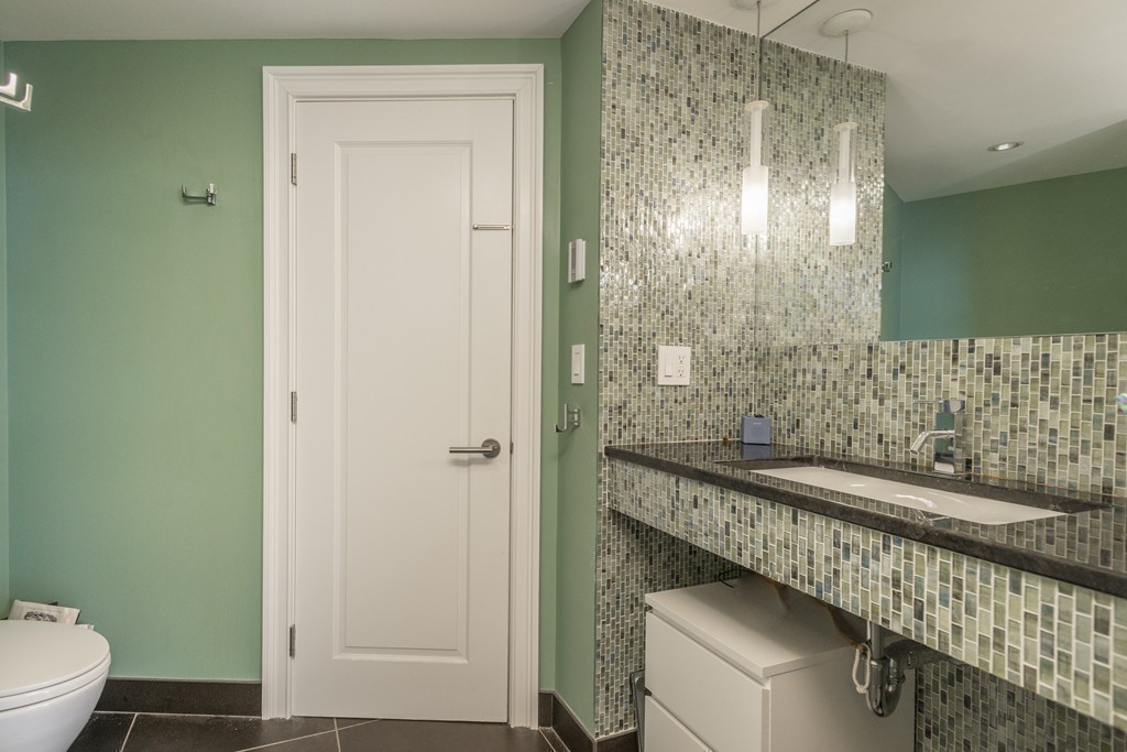 21 Constellation Wharf, Unit 21 Boston, MA 02129 - Photo 20 of 27