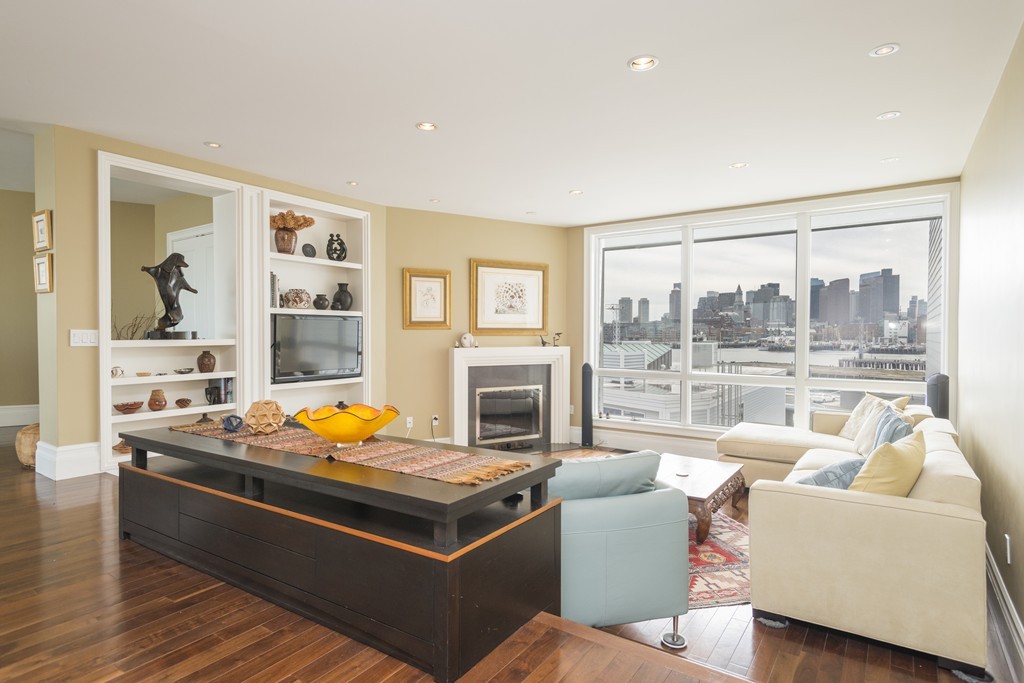 21 Constellation Wharf, Unit 21 Boston, MA 02129 - Photo 2 of 27