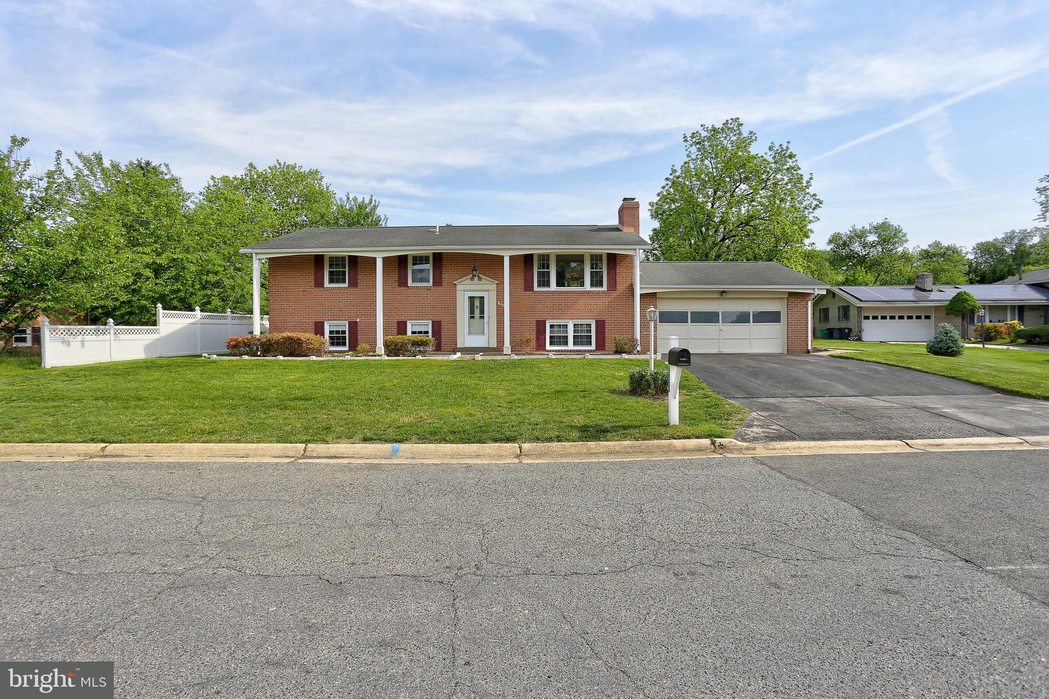 7602 Laurel Ridge Court Laurel, MD 20707 - Photo 1 of 45 Gallery Image 1